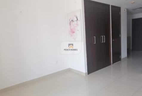 شقة للإيجار فى برج دبي داون تاون - دبي - دبيّ