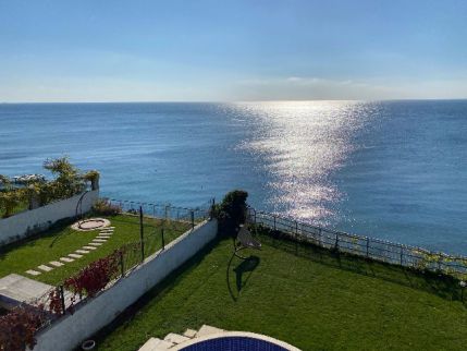 فيلا للإيجار فى بيوك جكمجة - إسطنبول