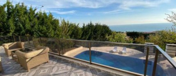 Villa For Rent In Buyukgekmege - Istanbul