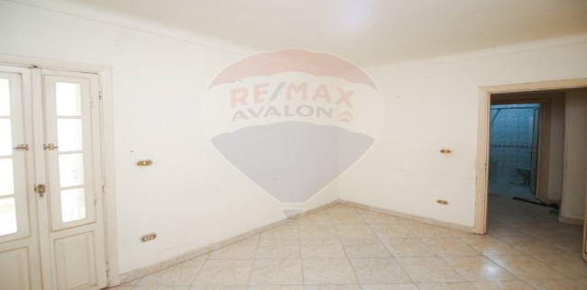 شقة للبيع فى ميامي - قسم المنتزه - الإسكندرية