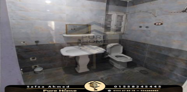 شقة للإيجار فى محرم بك - قسم محرم بك - الإسكندرية