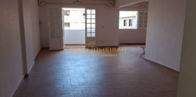 شقة للإيجار فى رشدي - قسم سيدى جابر - الإسكندرية